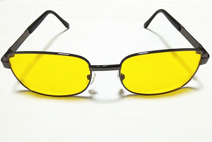 黄色镜片是什么，黄眼镜片的眼镜叫什么