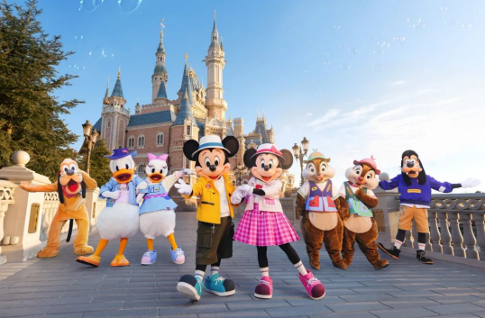 上海迪士尼买什么纪念品好一点1