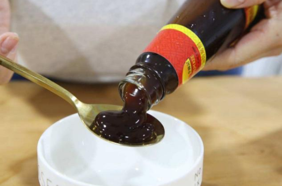 蚝油什么颜色的好3